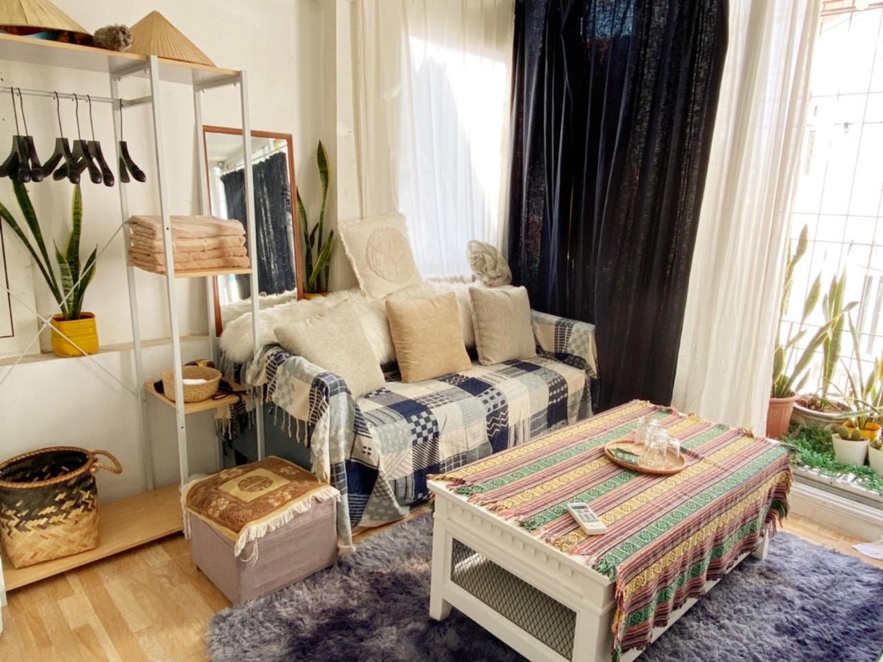 Luna Old Quarter Homestay Room #5 Hanoi Esterno foto